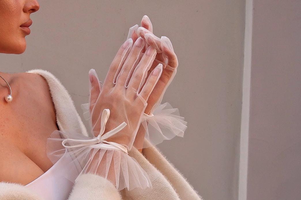 Short Bridal Gloves, Chiffon Gloves with Ribbon