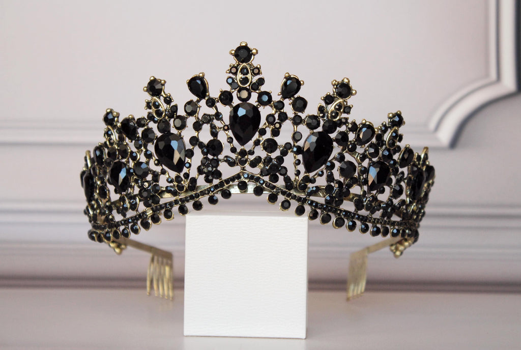 Black Swan Tiara, Black Gothic Tiara