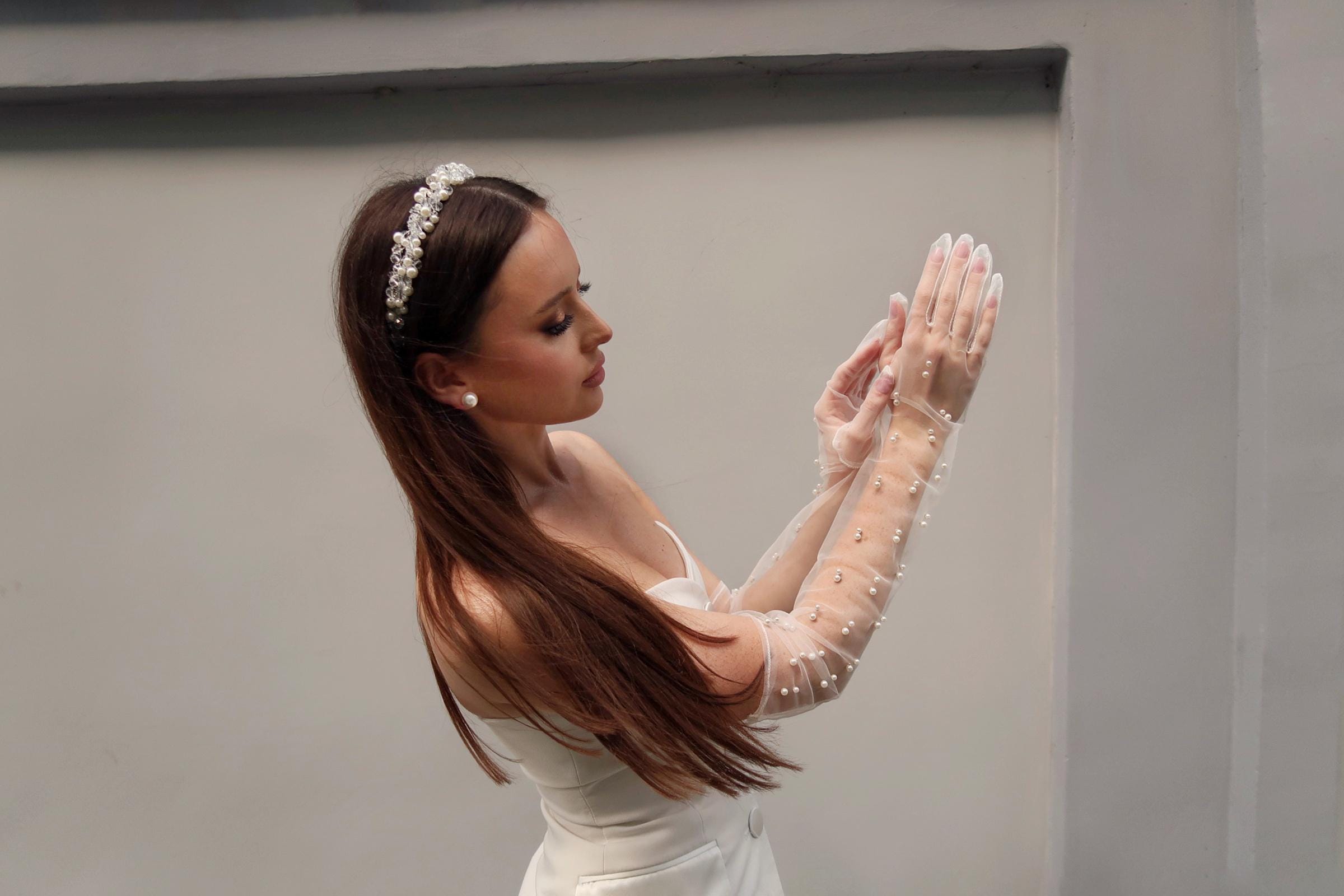 Pearl bridal gloves, White tulle gloves, Long bridal sheer gloves