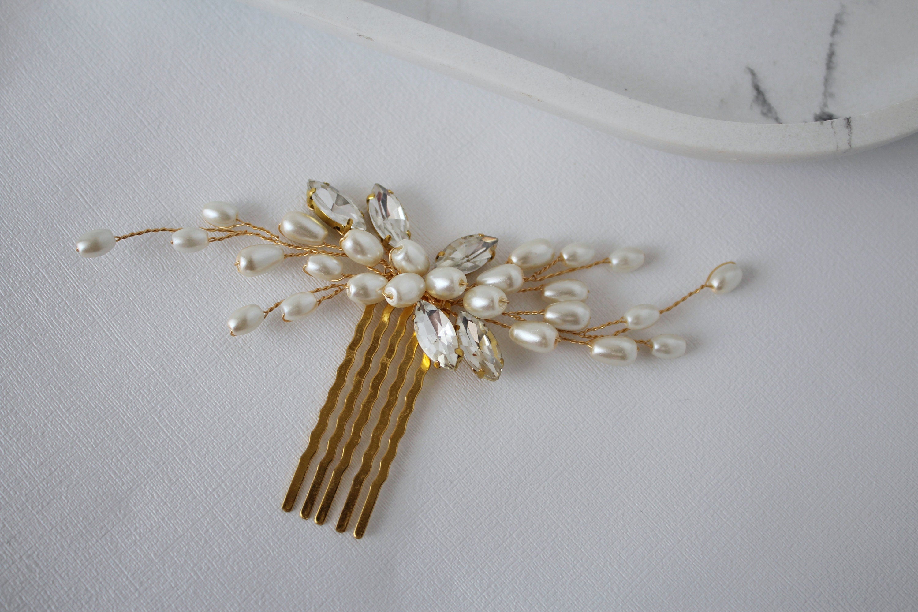 Pearl Wedding Hair Comb: Gold Bridal Hairpiece