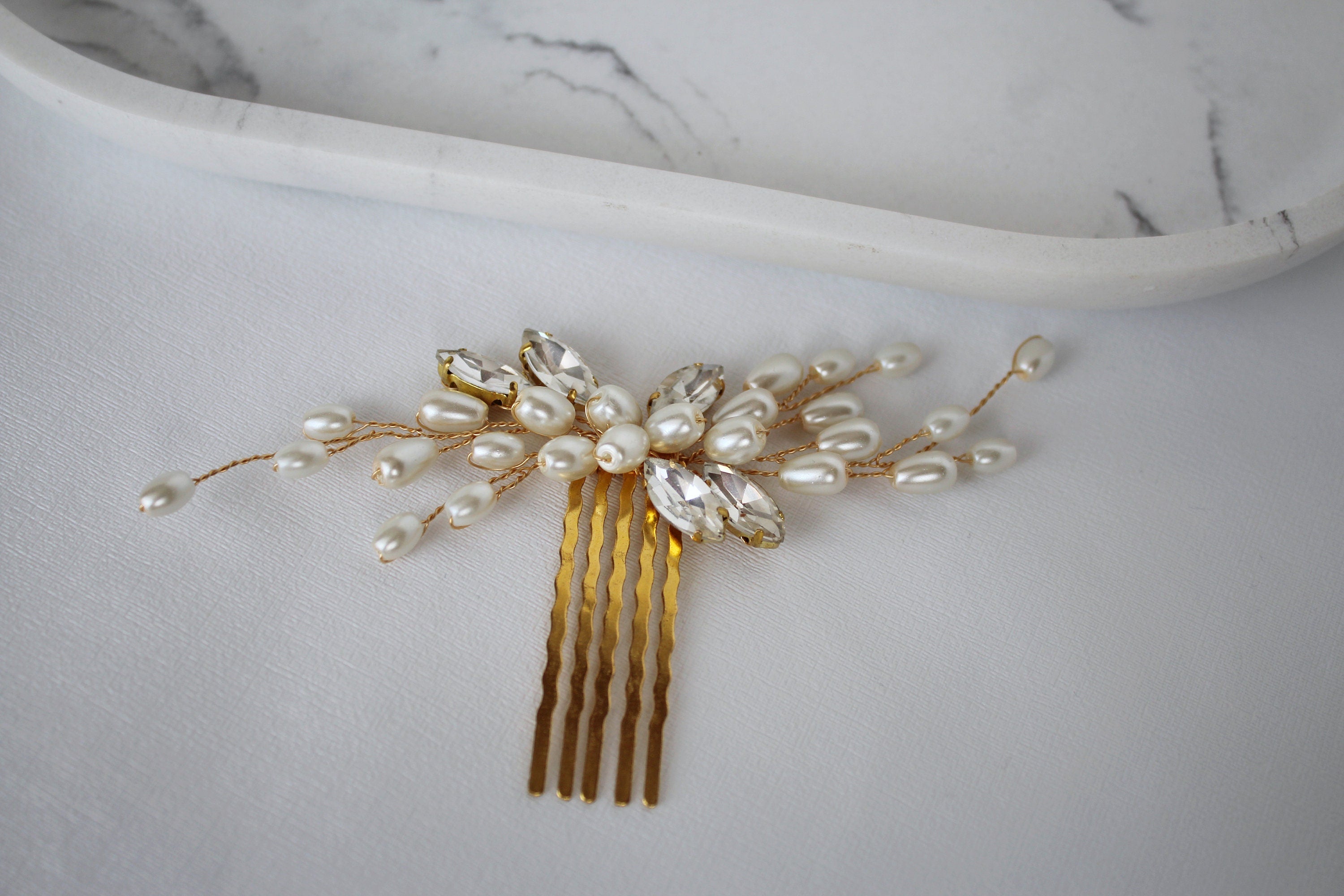 Pearl Wedding Hair Comb: Gold Bridal Hairpiece