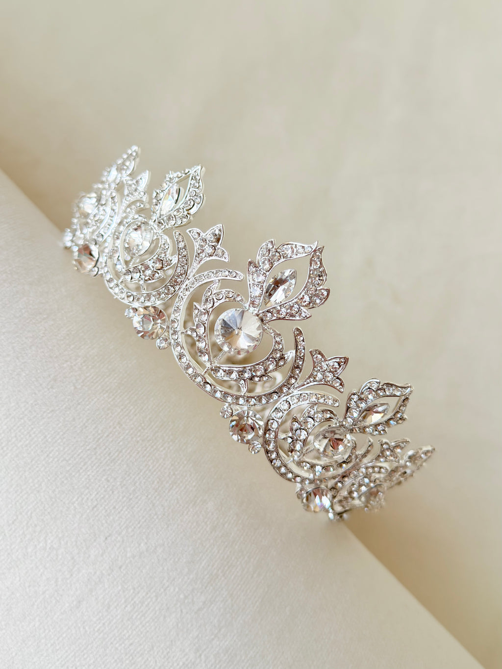 Round Bridal Crown