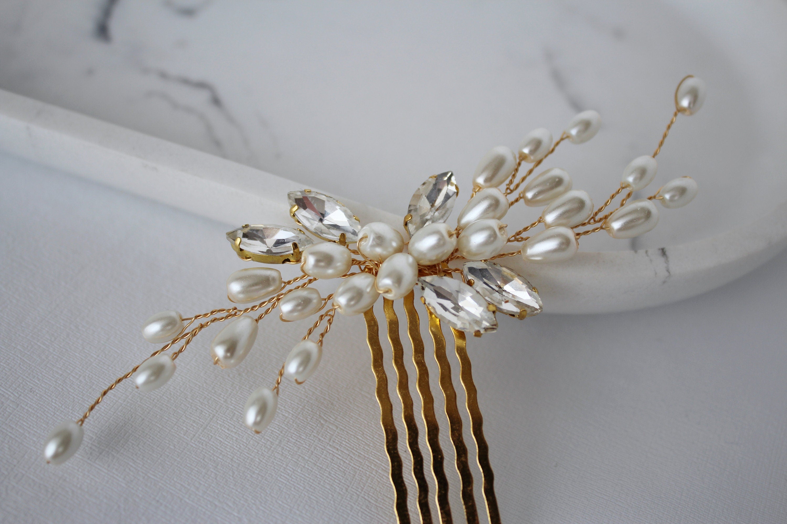 Pearl Wedding Hair Comb: Gold Bridal Hairpiece