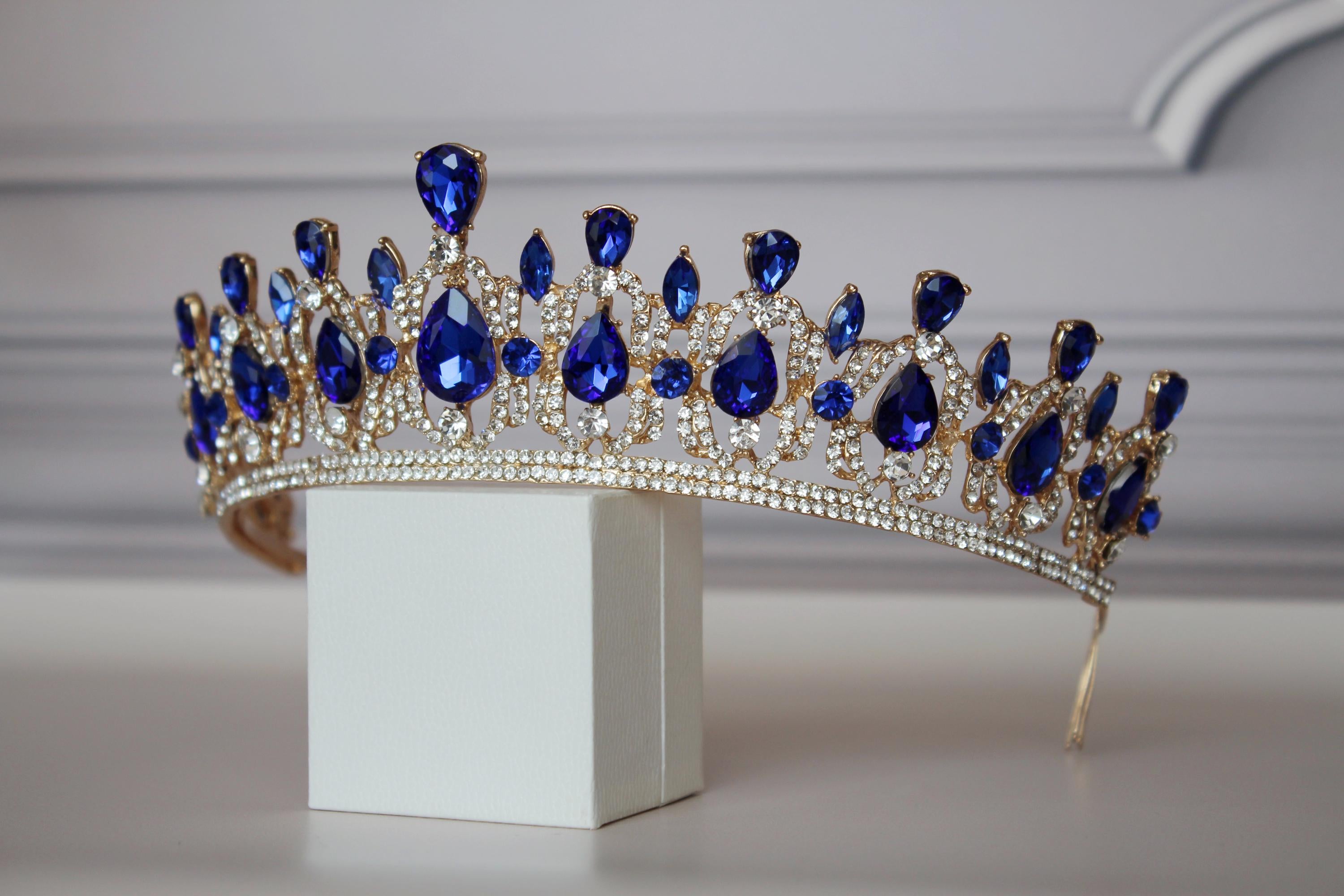 Royal Sapphire Blue Tiara Hairpiece, Light Blue Kids Princess Crown