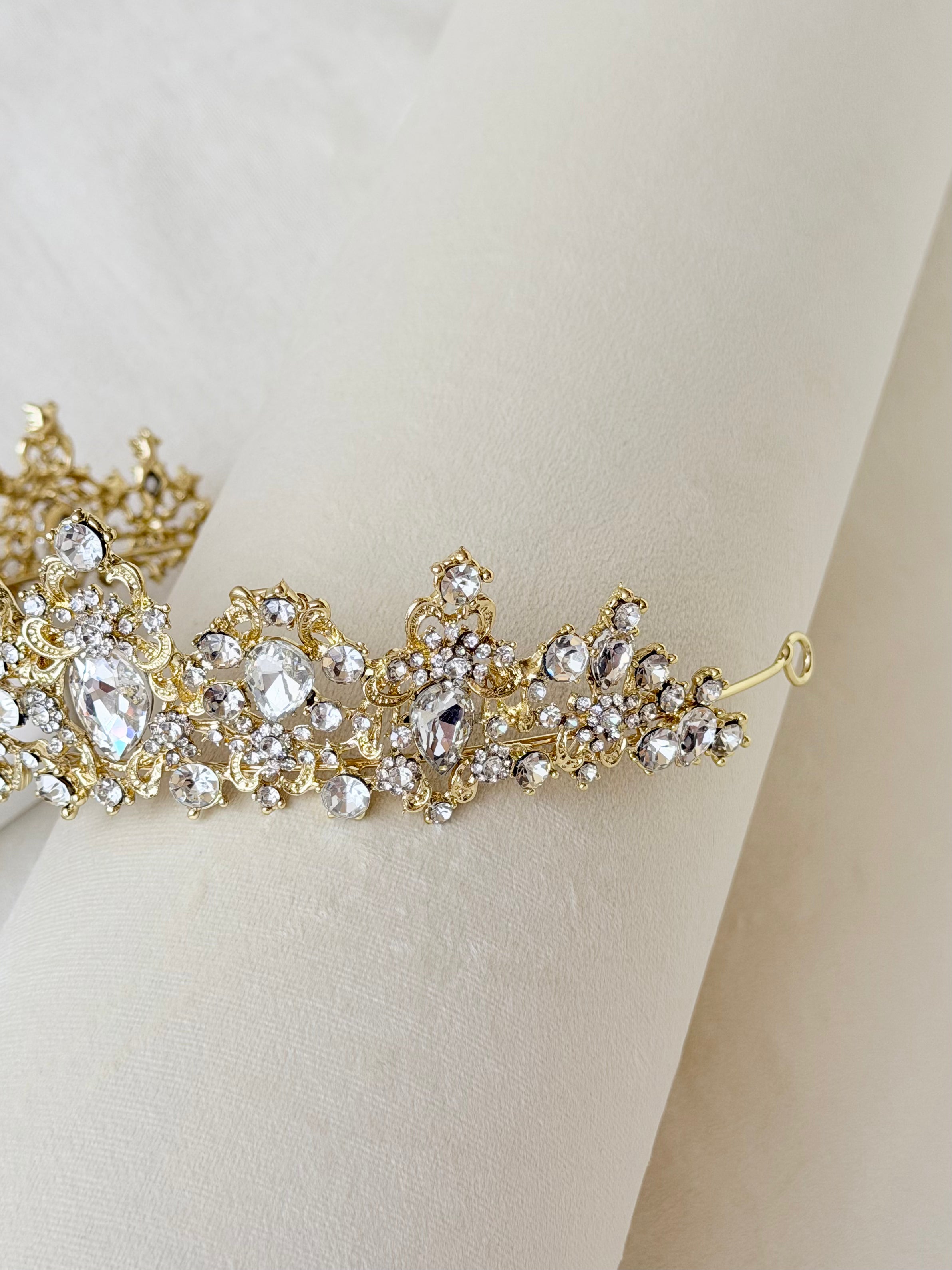 Victoria Gold Crown