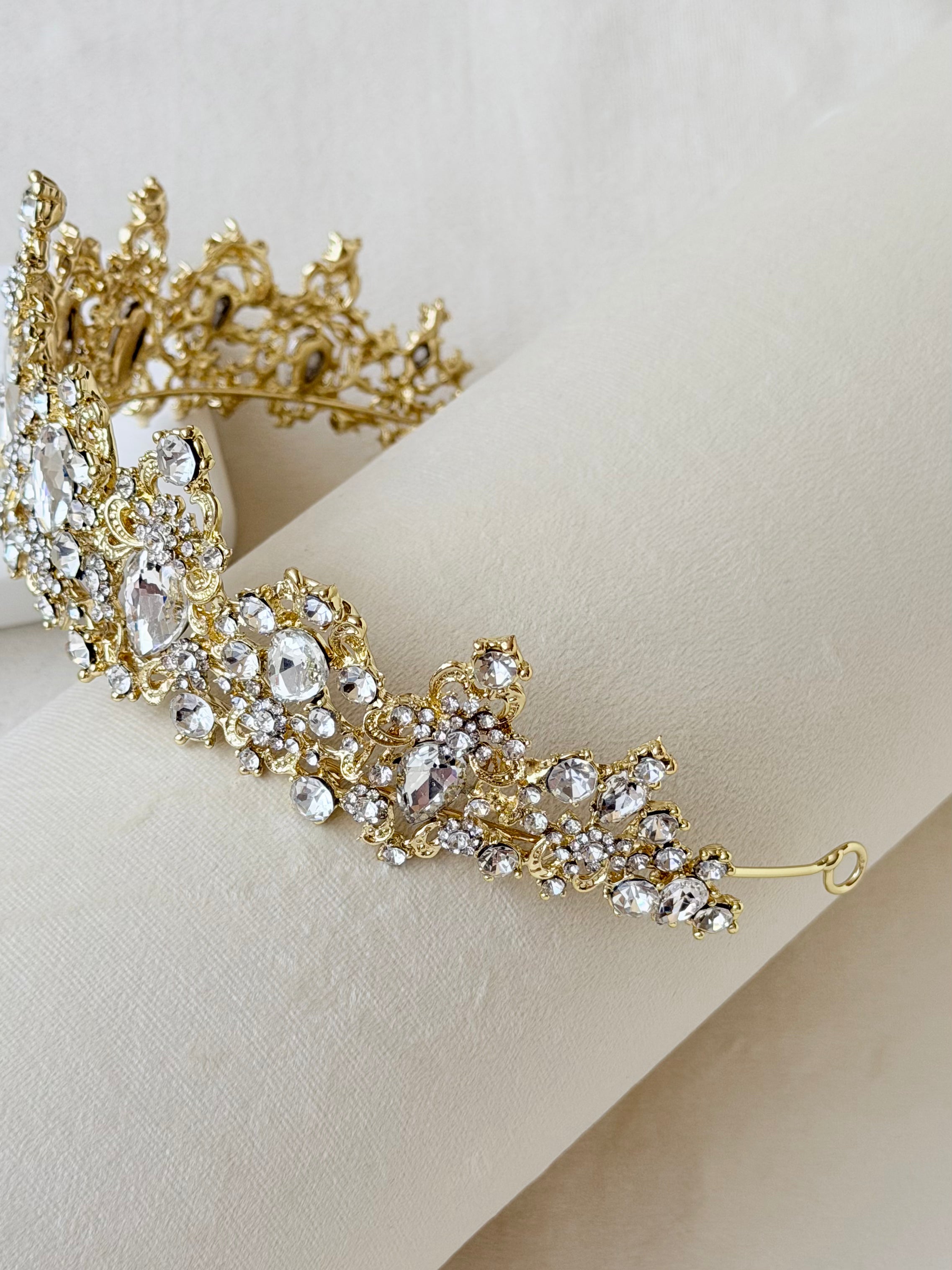 Victoria Gold Crown