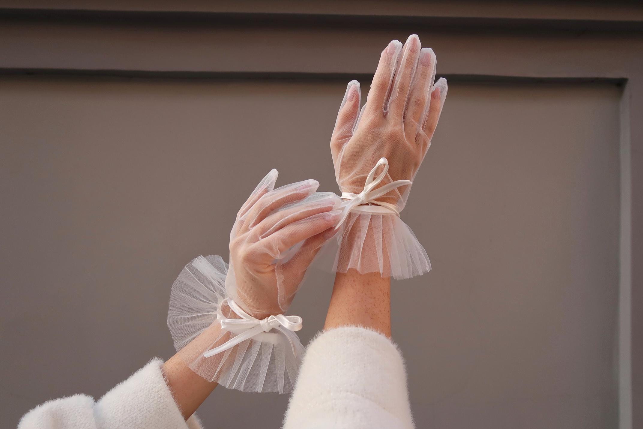 Short Bridal Gloves, Chiffon Gloves with Ribbon