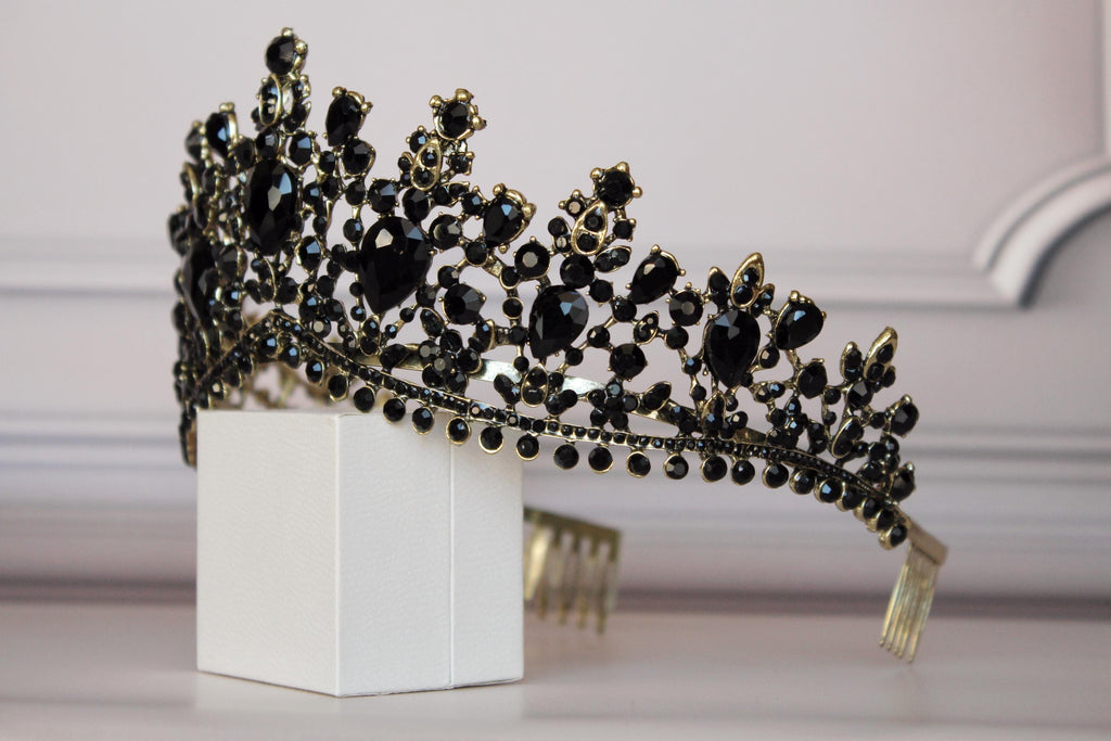 Black Swan Tiara, Black Gothic Tiara