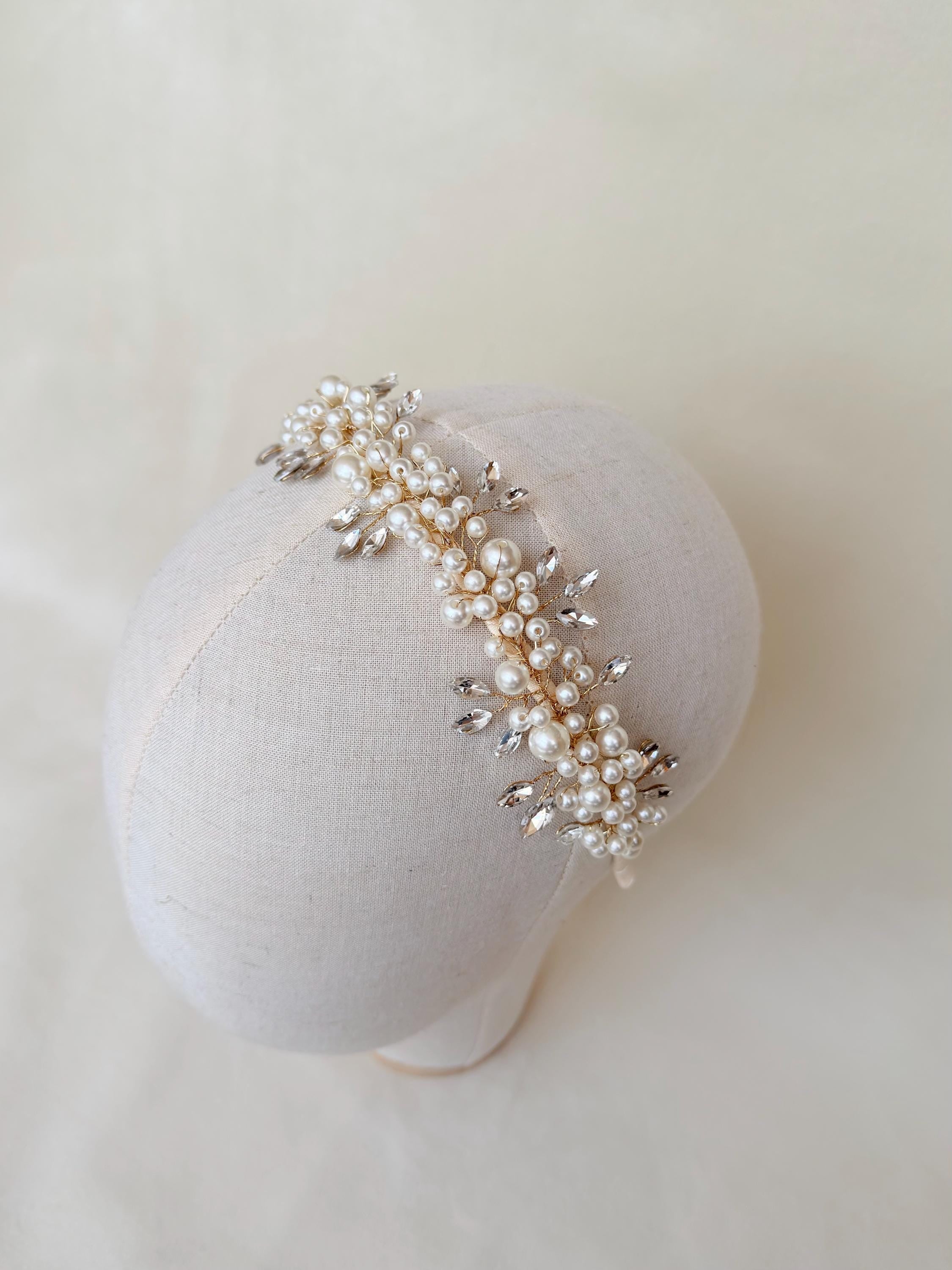 Ivory Bridal Headband, Wedding Hair Accessory, Elegant Pearl Headpiece, Minimalist Bride Hairband, Ivory Crown Headband